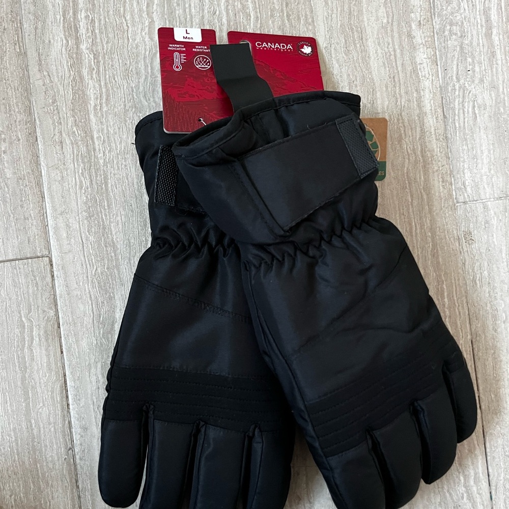 Canada weather gear Black Men's Winter Ski Gloves - Insulated, Water-Resistant